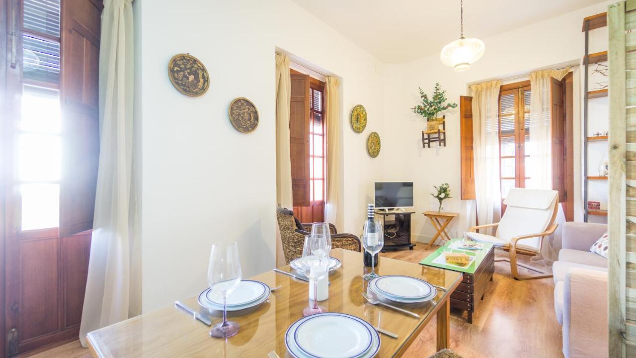 RentalSevilla Acogedor apartamento en pleno centro de Sevilla Exterior foto